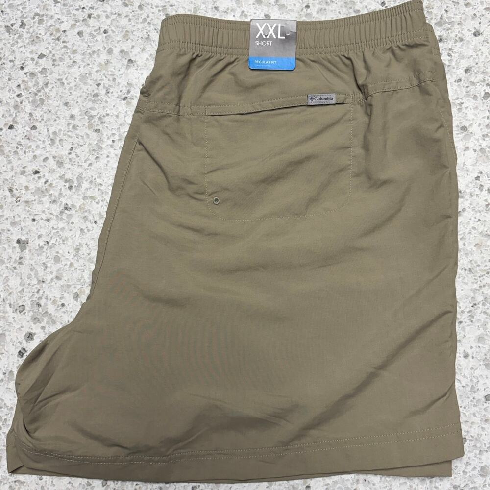 Columbia Performance Shorts Men’s XXL Tan NWT Zip Pocket 5” Inseam